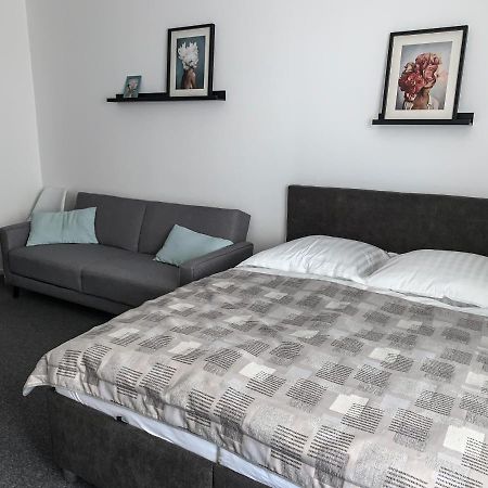 Apartman J&J Бешенёва Экстерьер фото